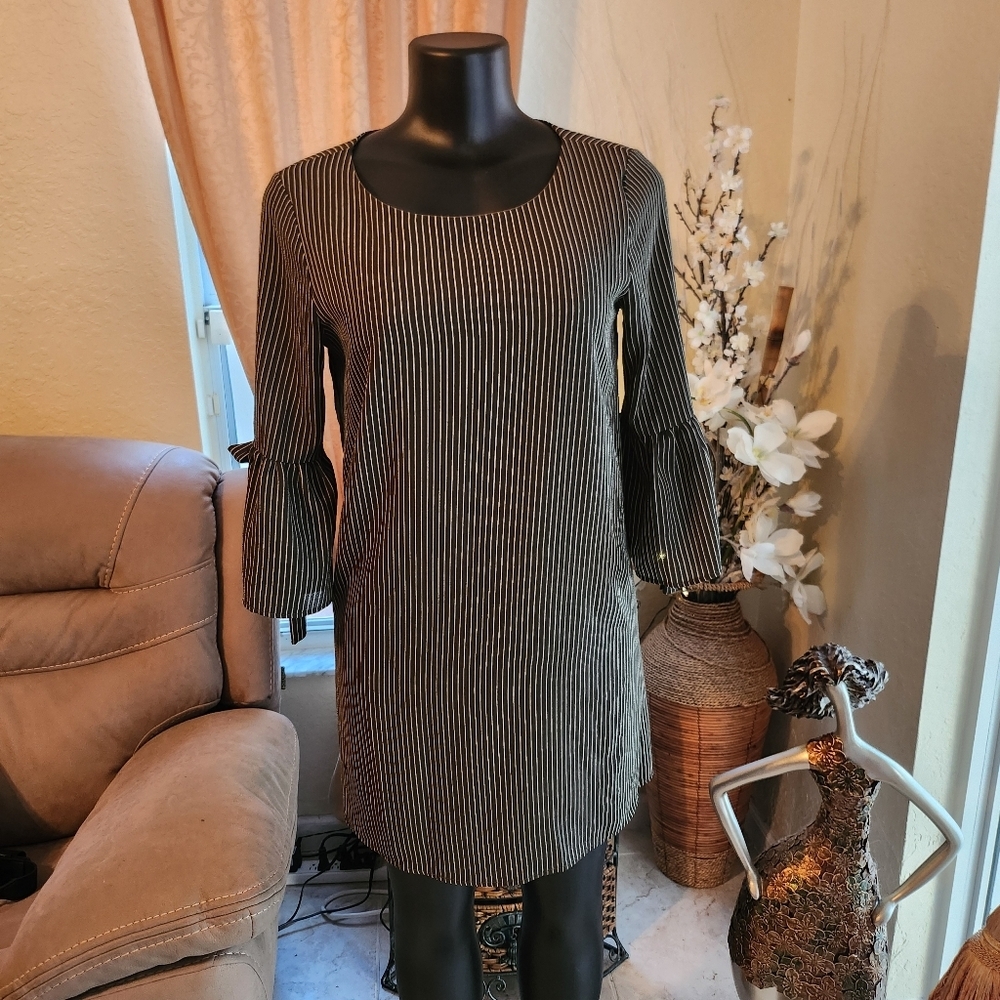 Everly dress size S